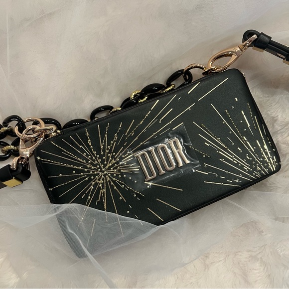 Dior Beauty Case with Crossbody and Handbag Straps - Picture 9 of 13